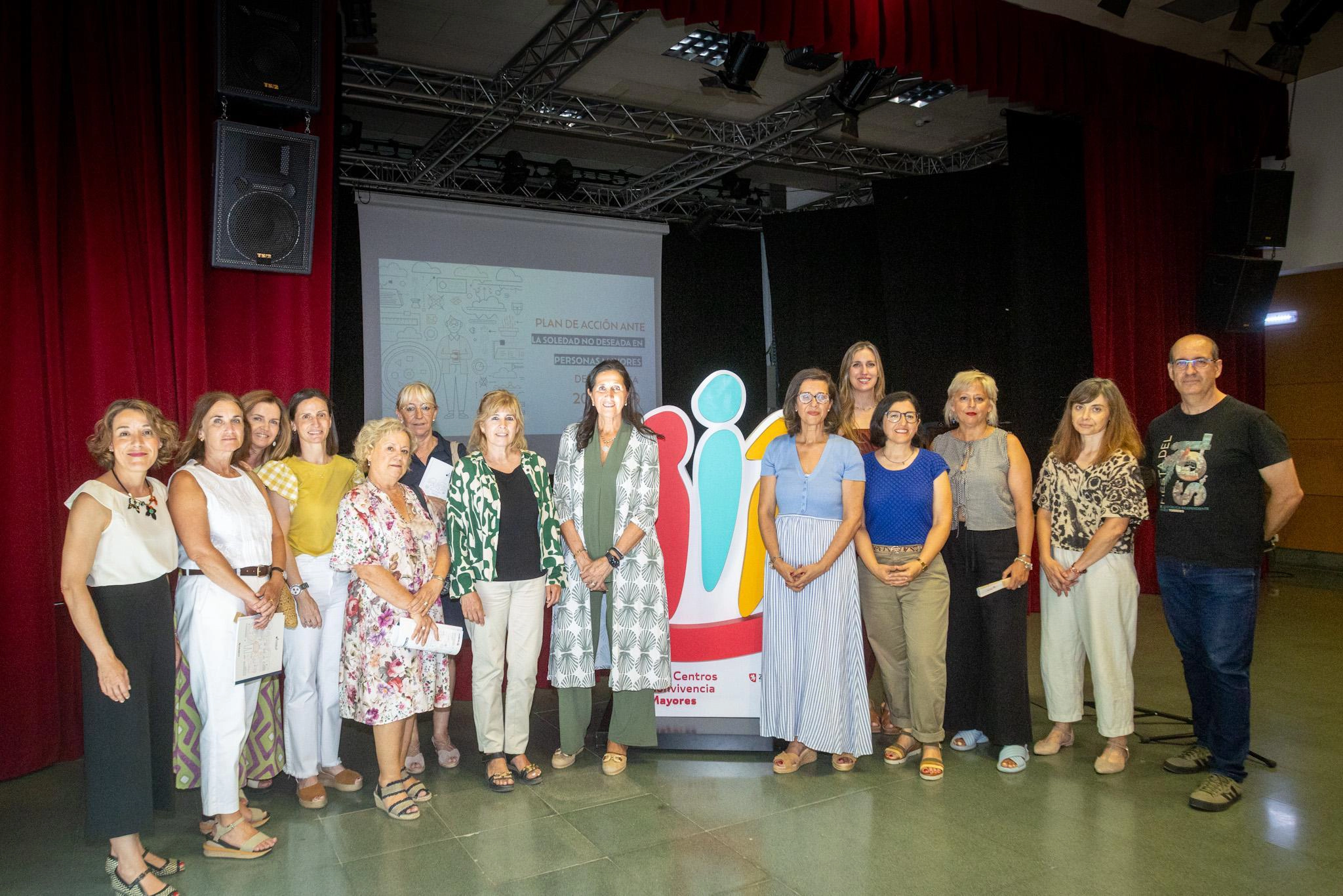 Aprobado un plan en Zaragoza para combatir la soledad no deseada entre las personas mayores